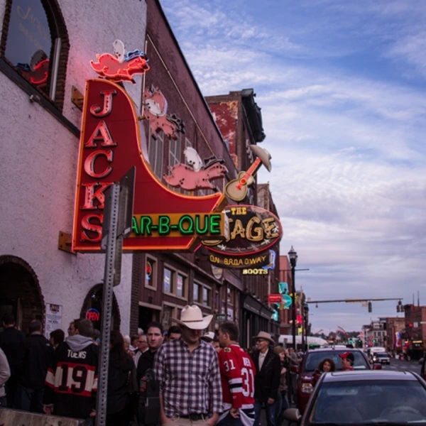 neon Jack’s Bar-B-Que sign